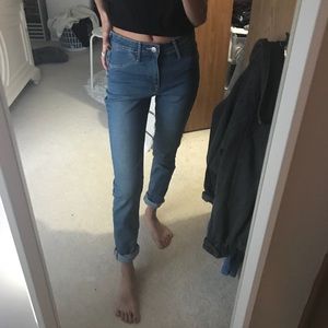 Vintage Mid-Rise Medium Wash Mom Jeans